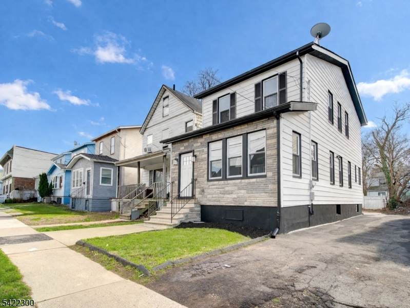 88 Paine Ave - Photo 1