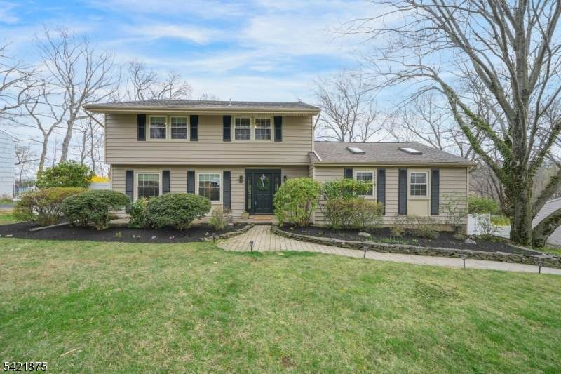 52 Dorothy Dr - Photo 1