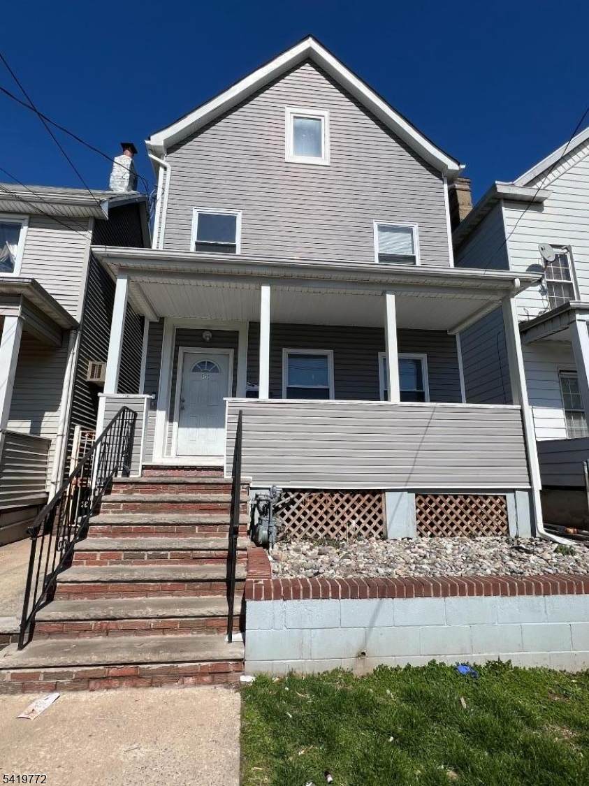 245 Marshall St - Photo 1