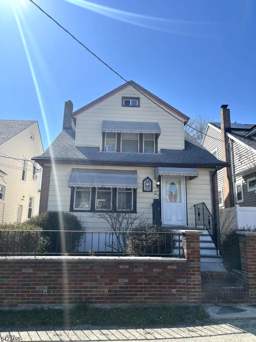 410 Harrison Ave - Photo 1
