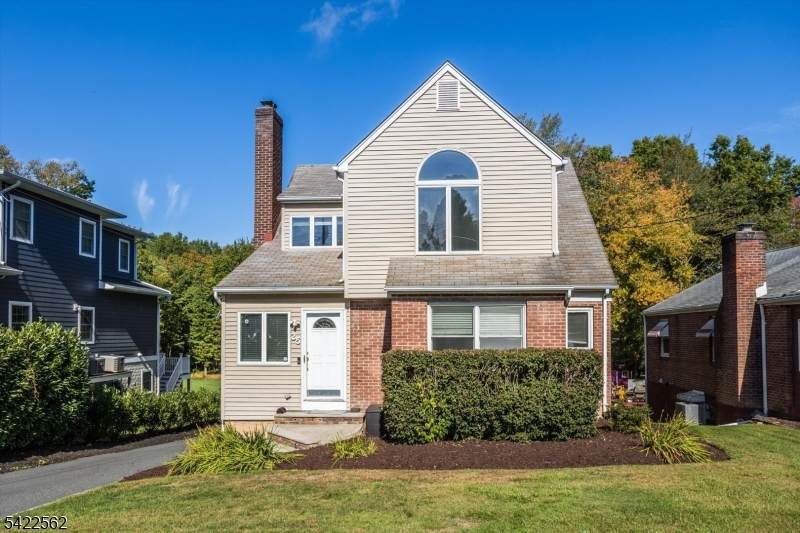 25 Washington Ave - Photo 1