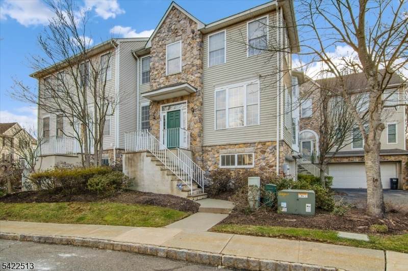 145 Arrowgate Dr - Photo 1