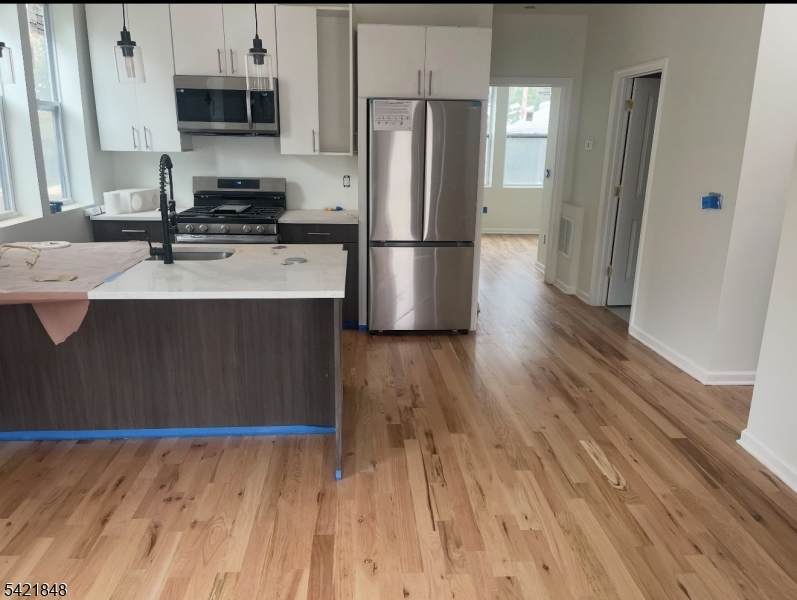 100 King St - Photo 1