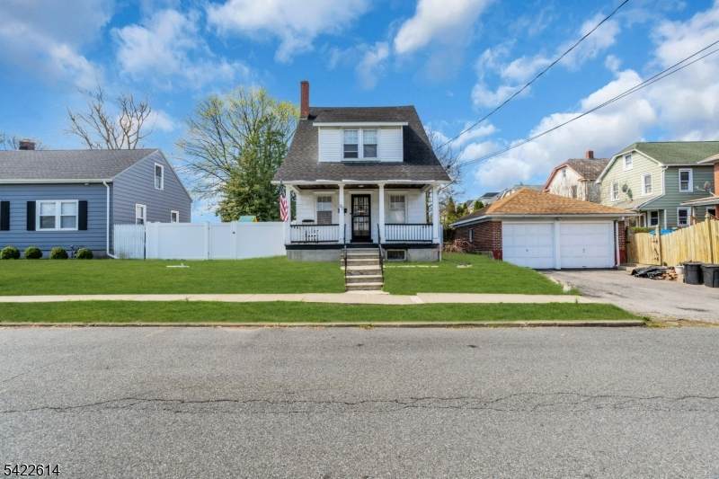 80 Henderson St - Photo 1