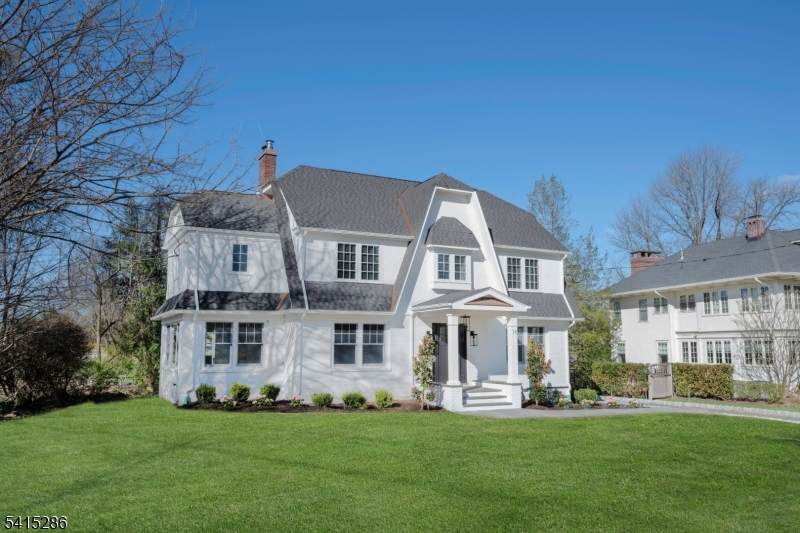 76 Woodland Ave - Photo 1