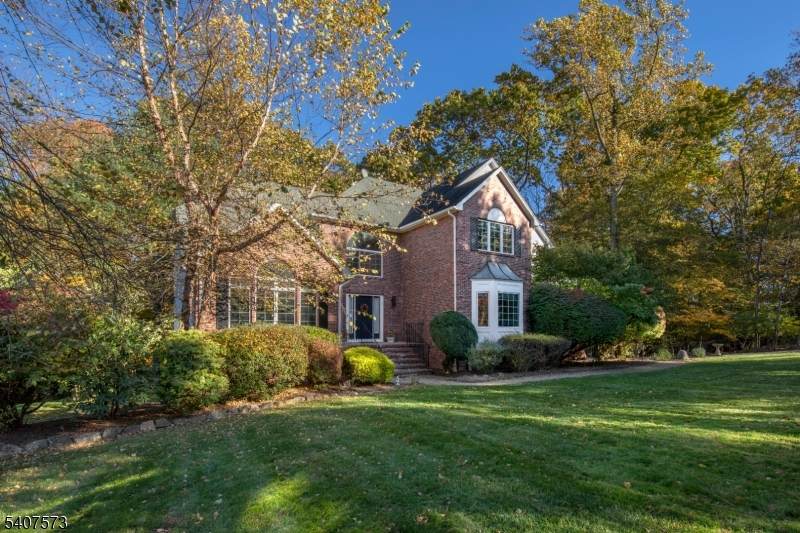 1 Bell Ct - Photo 1