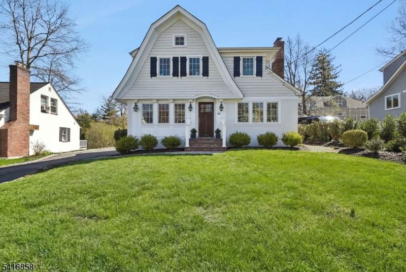 42 Locust Dr - Photo 1