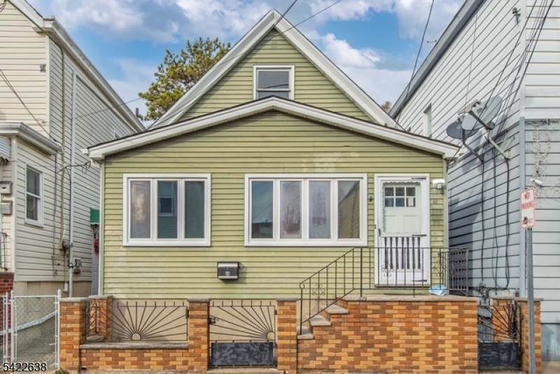 46 Center St - Photo 1