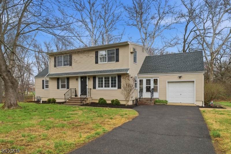371 Elizabeth Ave - Photo 1