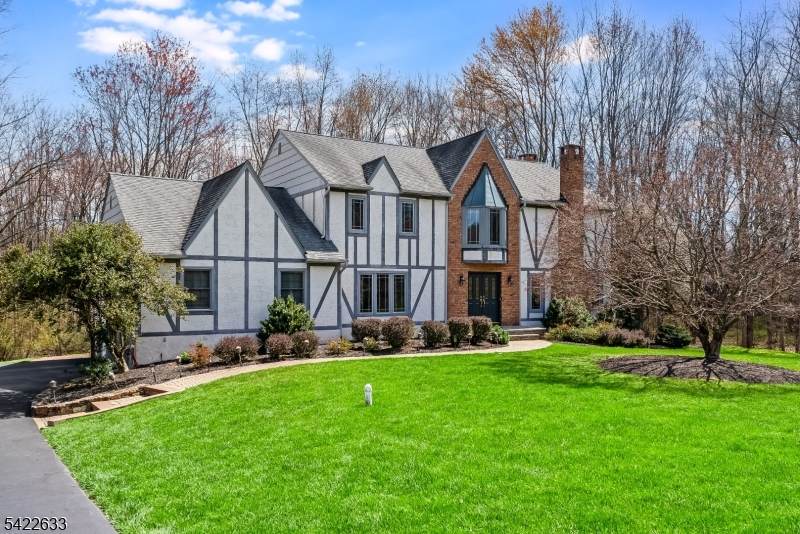 5 Darnay Rd - Photo 1