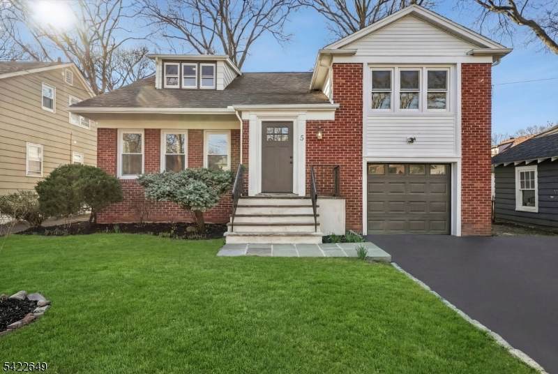 5 Essex Rd - Photo 1