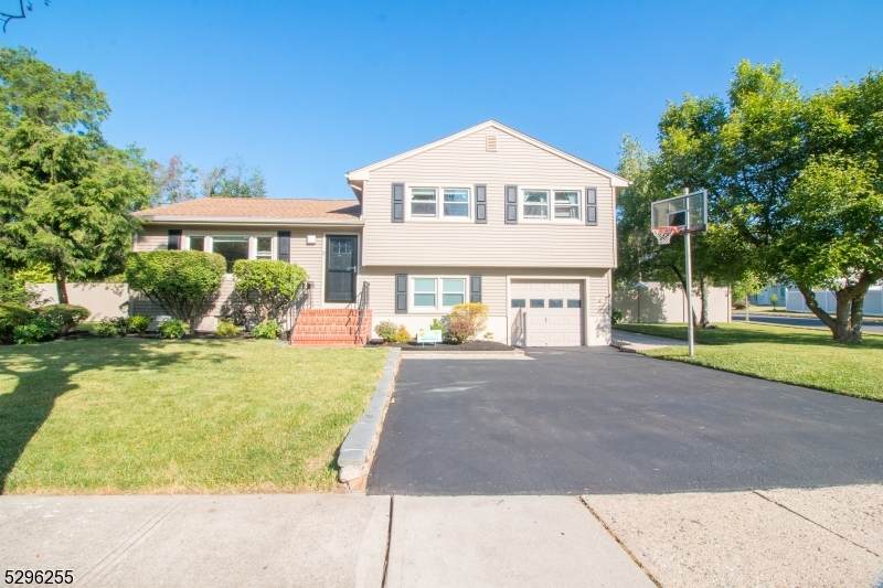 2 Kemp Dr - Photo 1