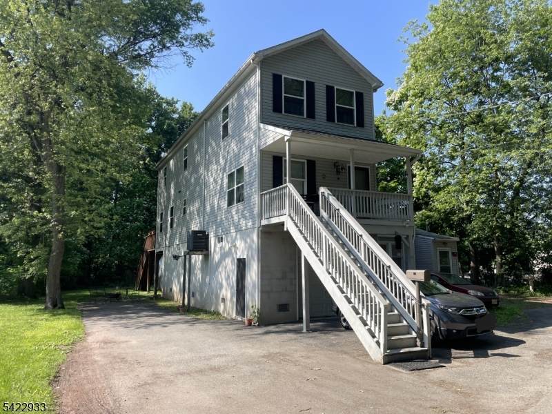 42 Riverlawn Dr - Photo 1