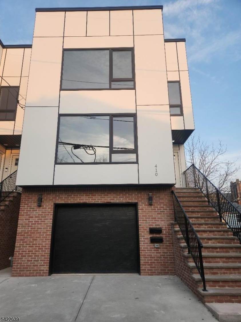 410 S 8Th St - Photo 1