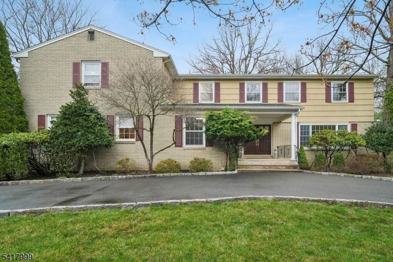 82 Brookside Ter - Photo 1