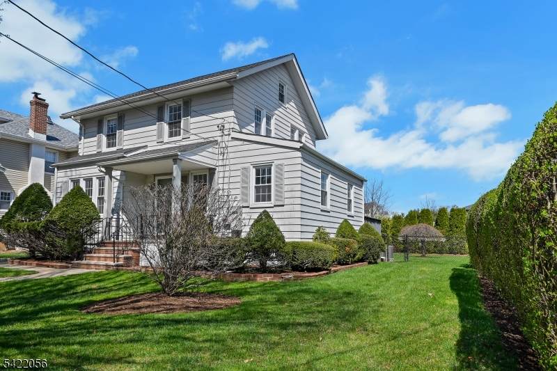 91 Belle Ave - Photo 1