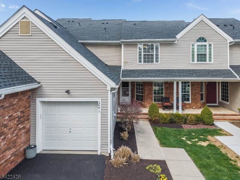 268 Laurel Ct - Photo 1