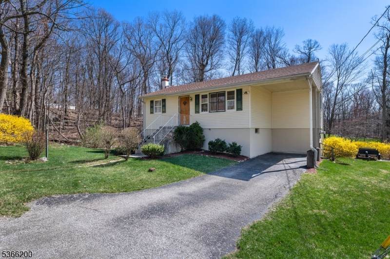 6 Jay Rd - Photo 1