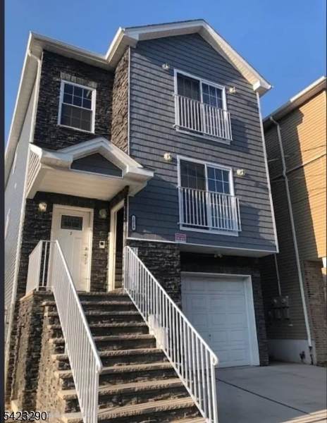 1019 E Grand St - Photo 1