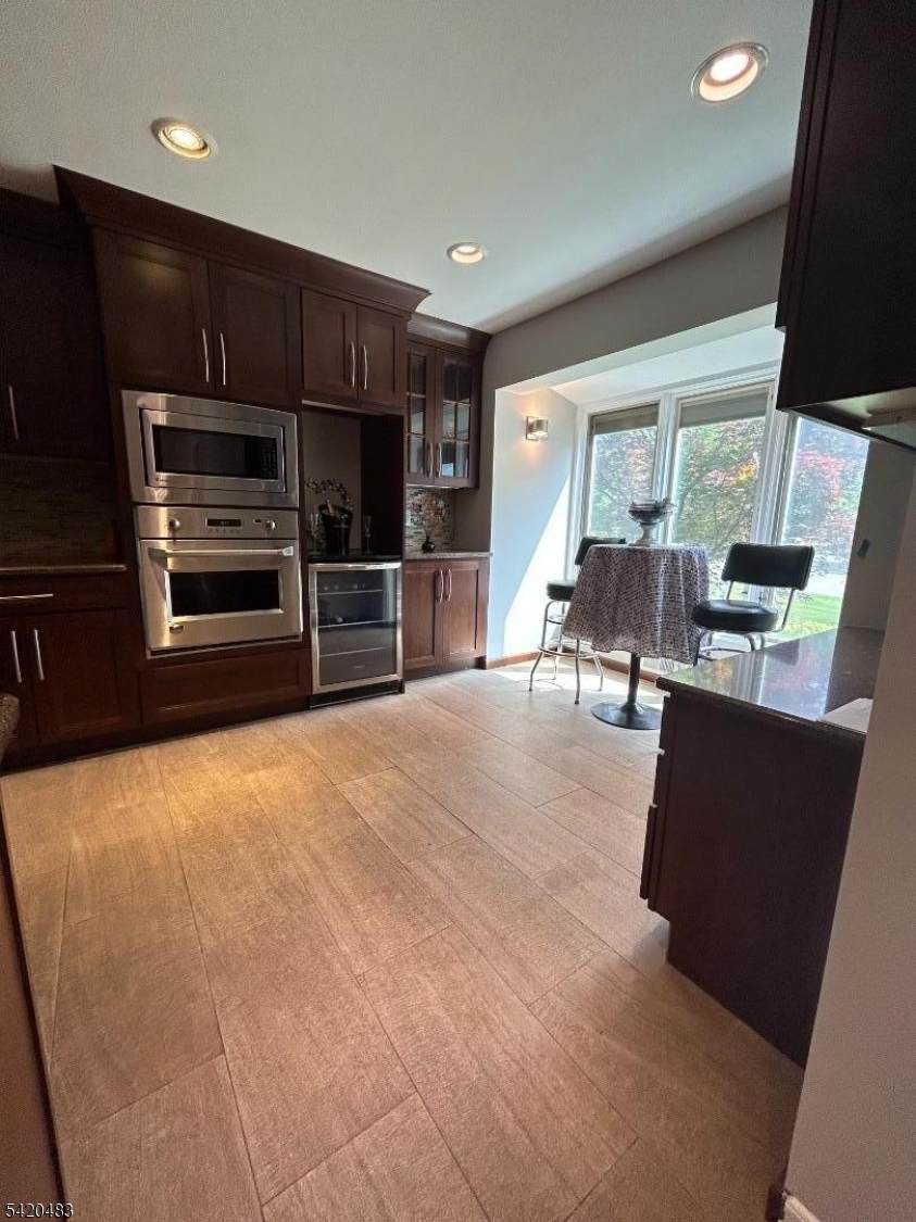 220 Butternut Dr - Photo 1