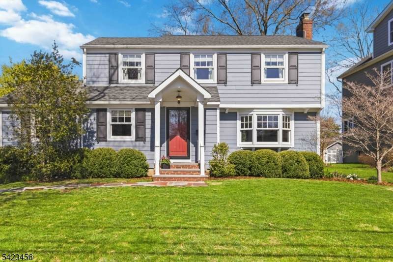 54 Knollwood Ave - Photo 1