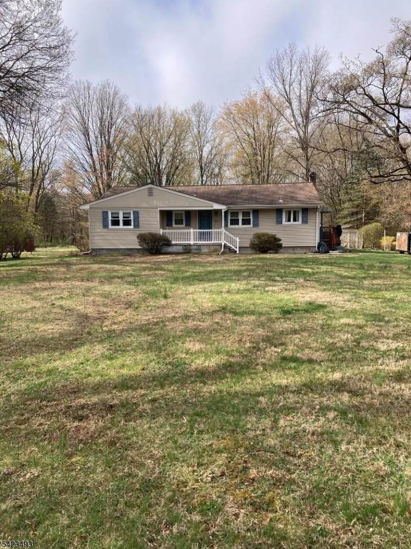 724 Mill Ln - Photo 1