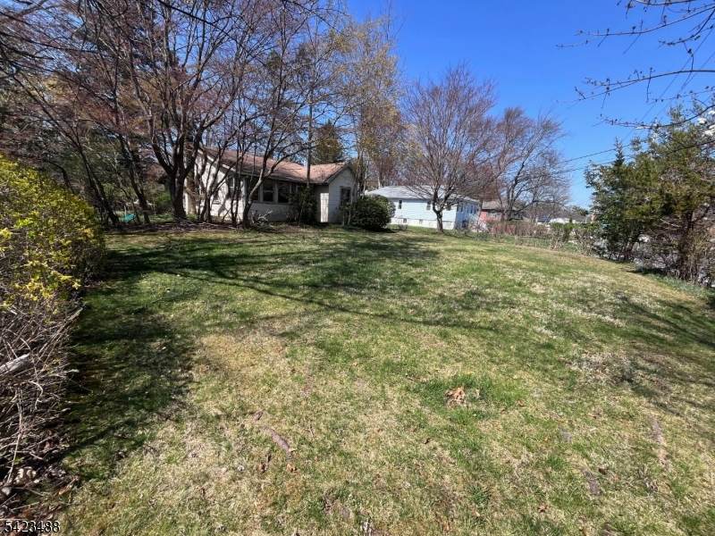 63 Reynolds Ave - Photo 1