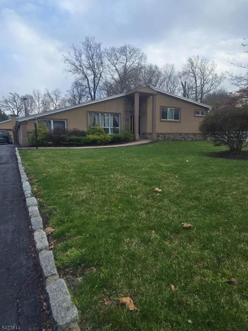 6 Wills Ave - Photo 1