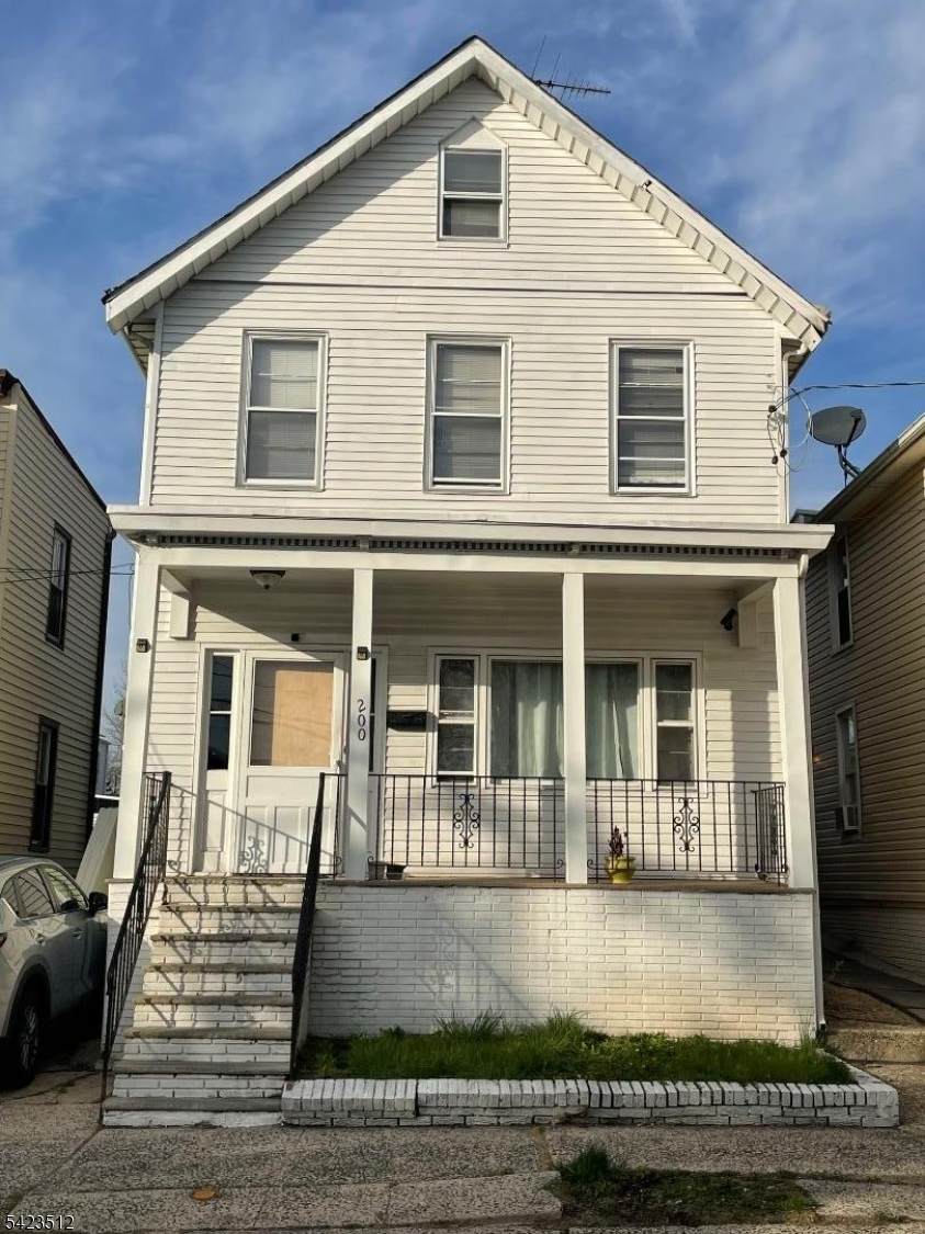 200 William St - Photo 1