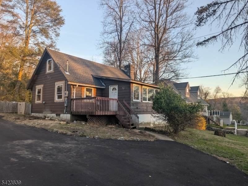 18 Wallkill Dr - Photo 1