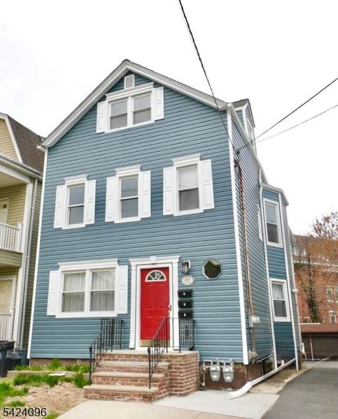 111 Willow St - Photo 1