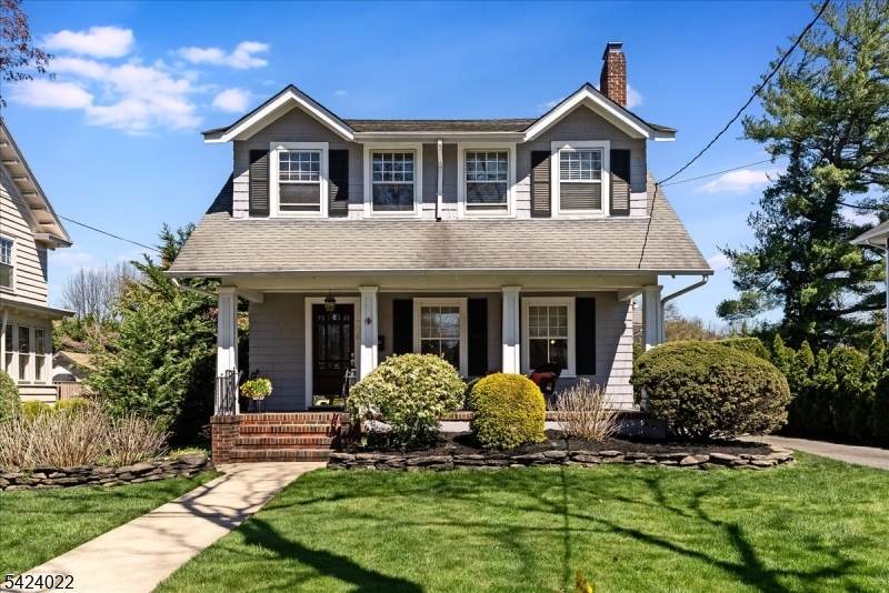 706 Mountain Ave - Photo 1