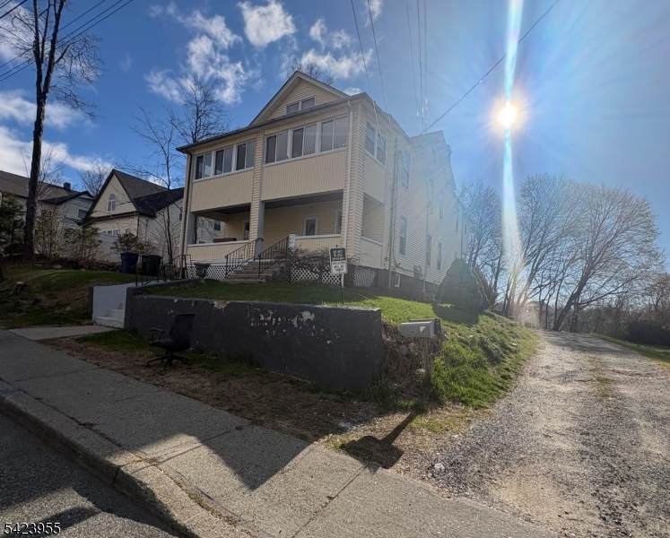 412 N Main St - Photo 1
