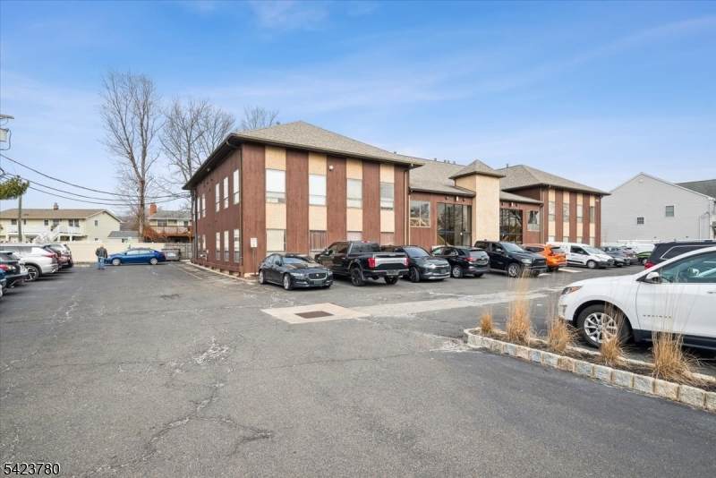 495 Union Ave - Photo 1