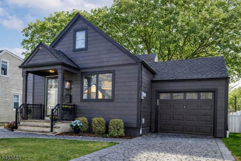 113 Spear St - Photo 1