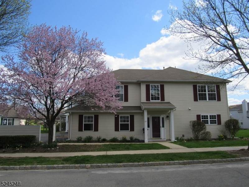 53 Colby Ct - Photo 1