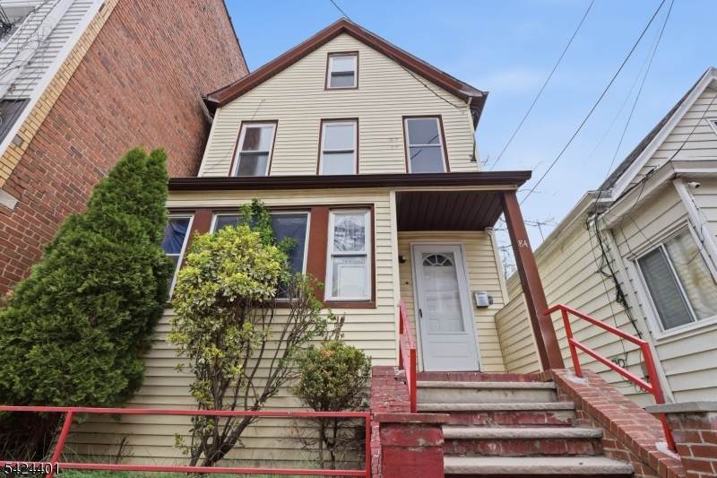 84 Center St - Photo 1