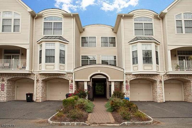 321 Edmonton Ct - Photo 1