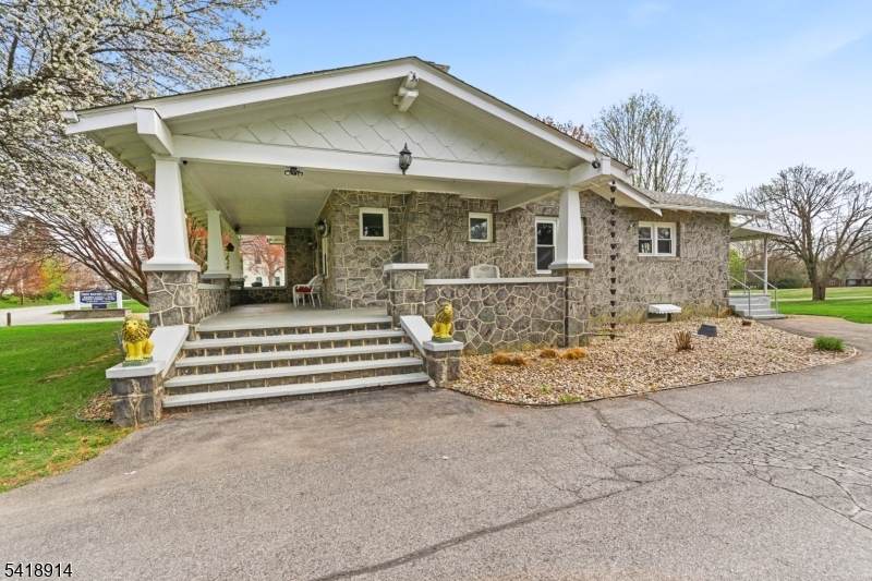 1316 Belvidere Rd - Photo 1