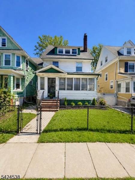 38 Emerson St - Photo 1