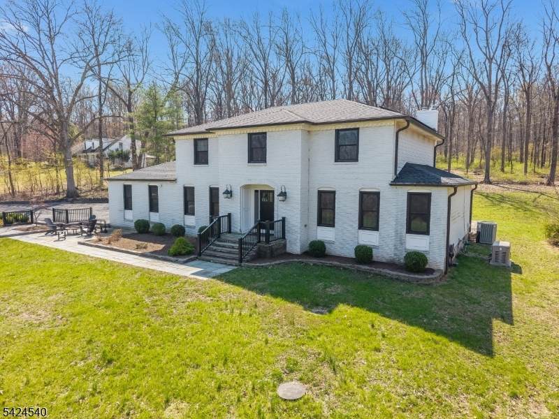 64 Lindbergh Rd - Photo 1