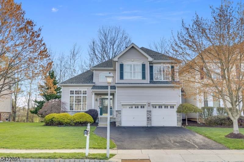 33 Pony Ln - Photo 1