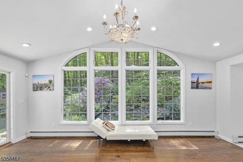 6 Mount Pleasant Rd - Photo 1