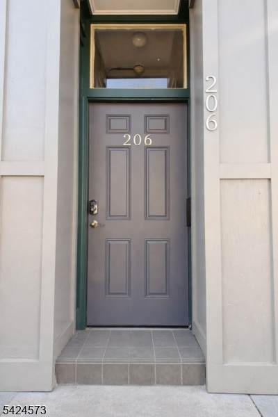 206 Talmadge Ave - Photo 1