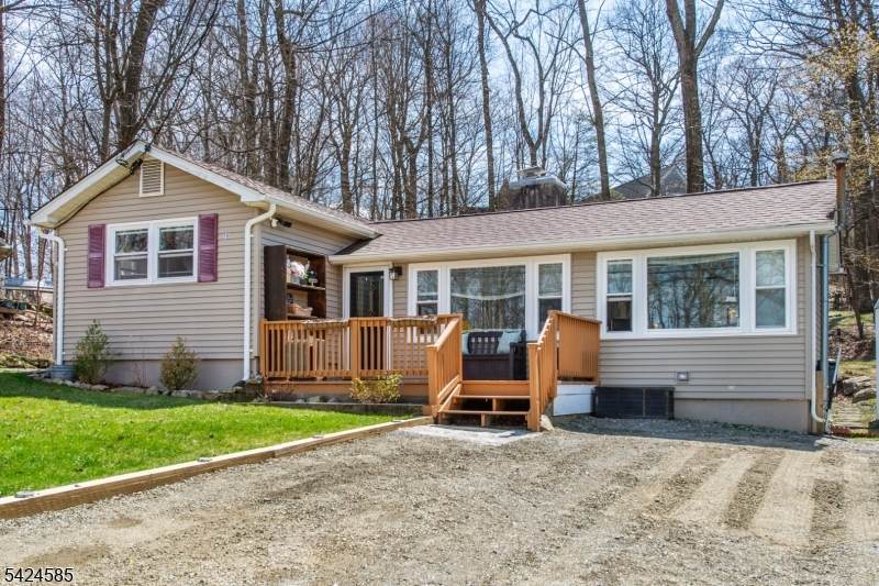 516 Upper Highland Lks Dr - Photo 1
