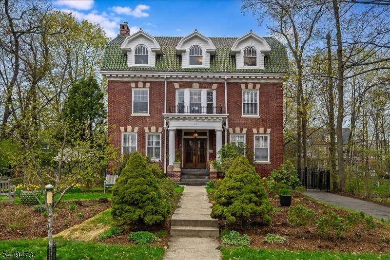33 Stanley Rd - Photo 1