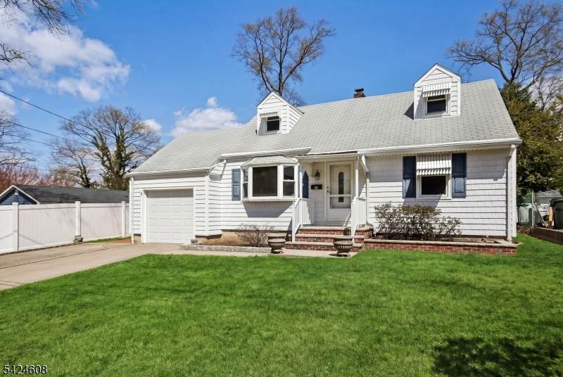 44 Colonia Pl - Photo 1