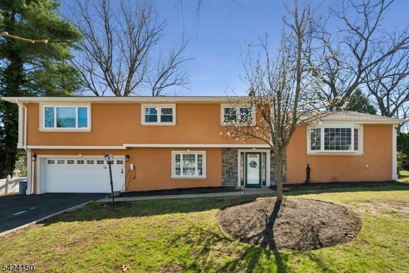 115 Birchwood Ter - Photo 1