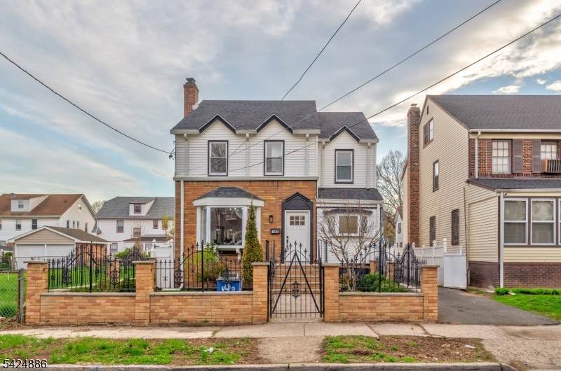 148 Hansbury Ave - Photo 1