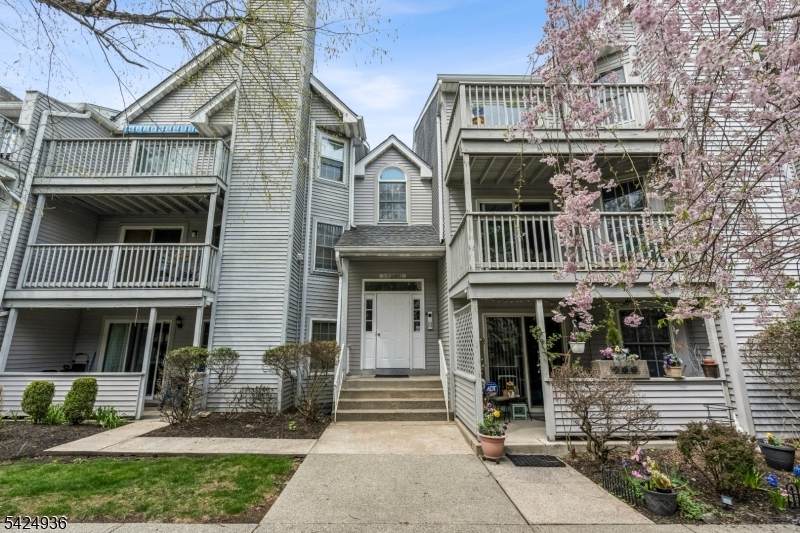 8 Quartz Ln - Photo 1